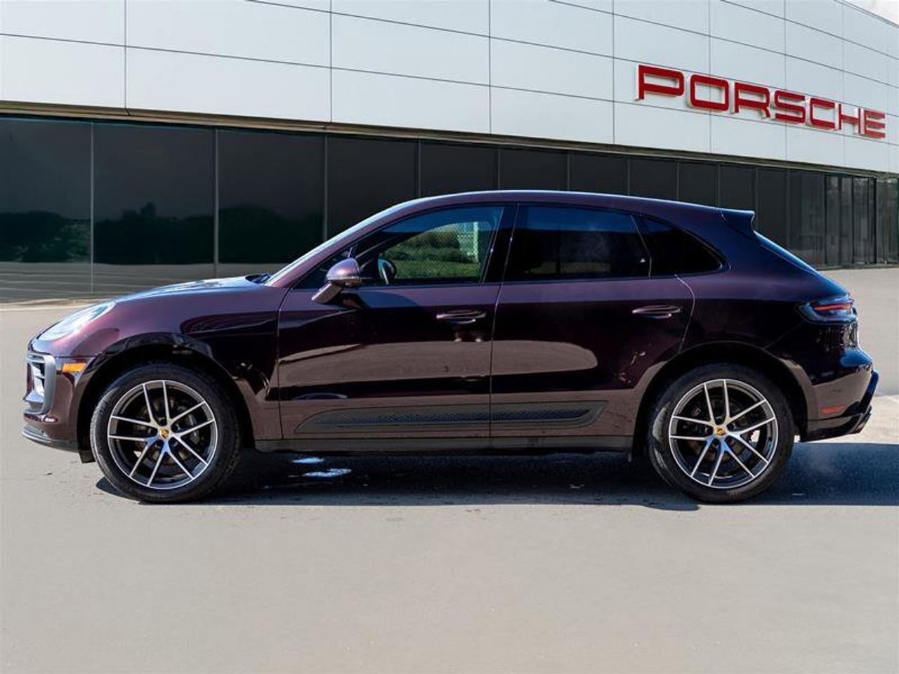 2023 Porsche Macan S Photo