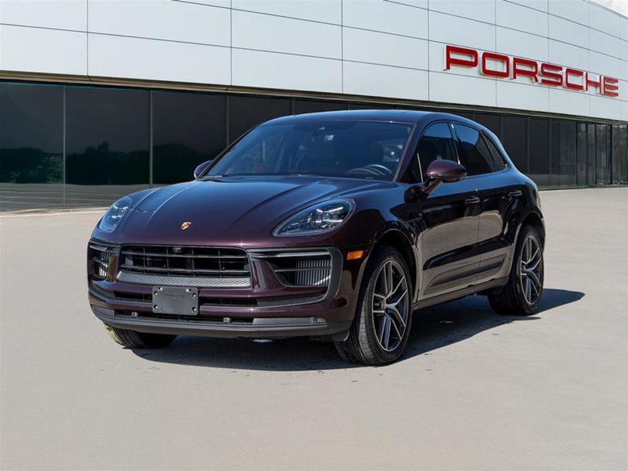 2023 Porsche Macan S Photo0