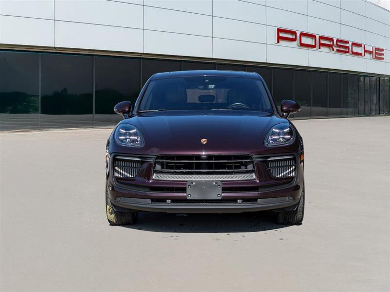 2023 Porsche Macan S Photo5