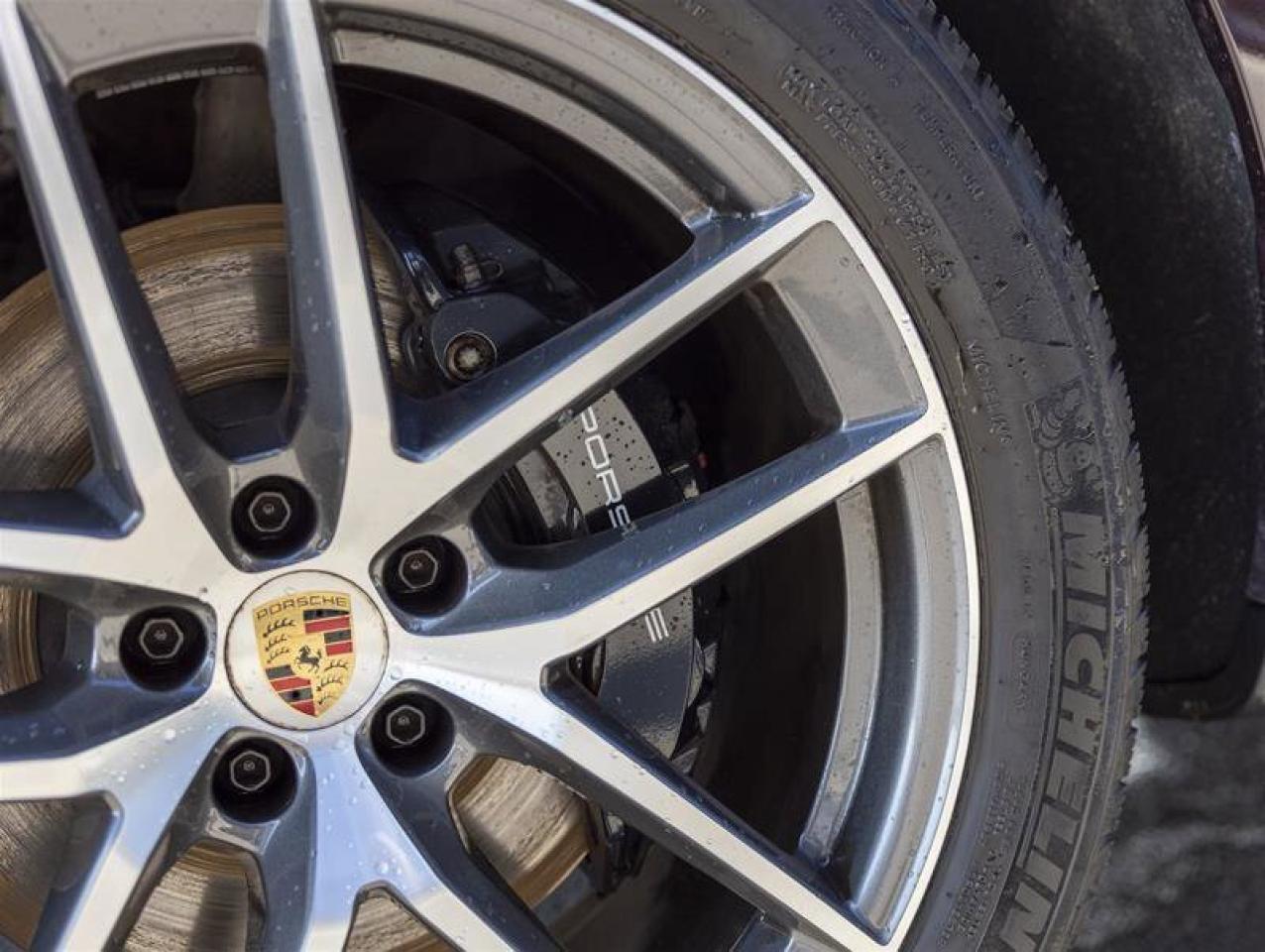 2023 Porsche Macan S Photo