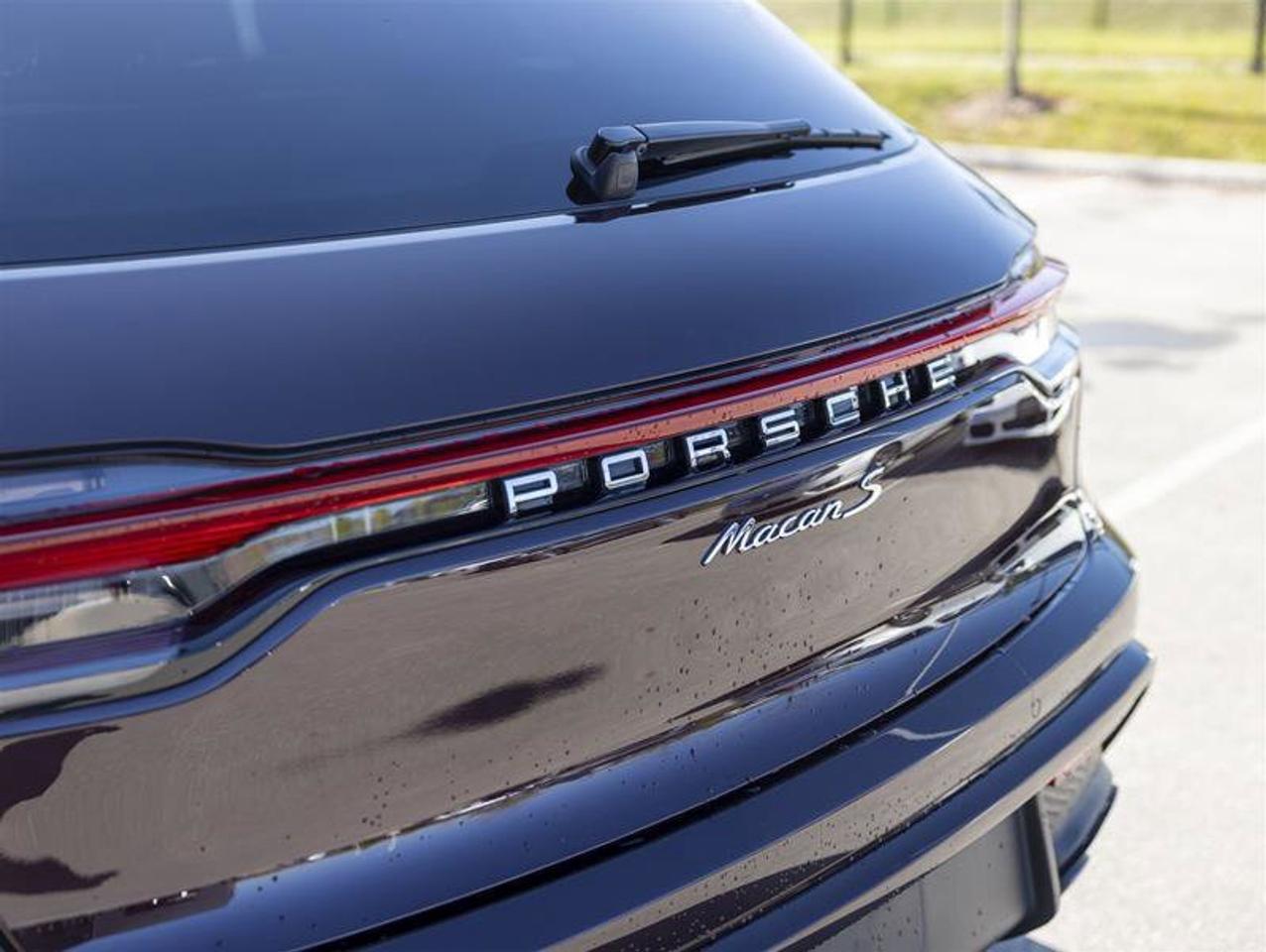 2023 Porsche Macan S Photo