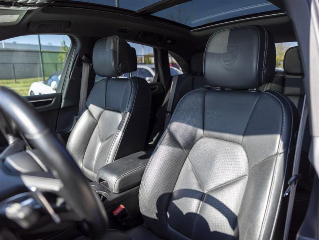 2023 Porsche Macan S Photo