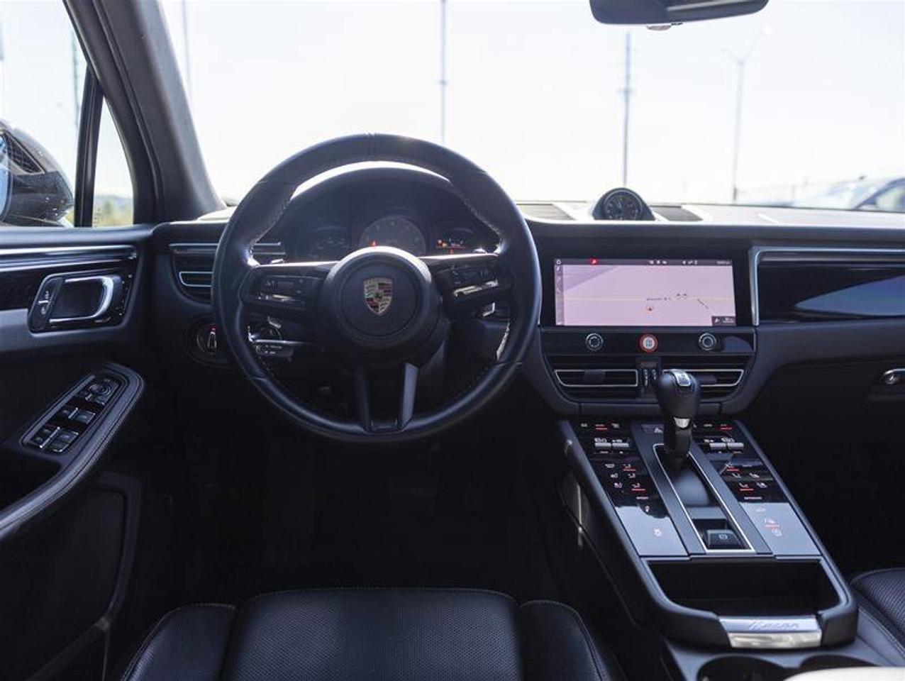 2023 Porsche Macan S Photo
