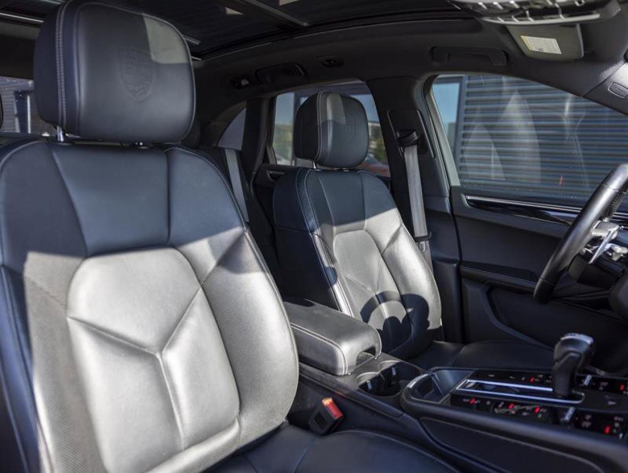 2023 Porsche Macan S Photo