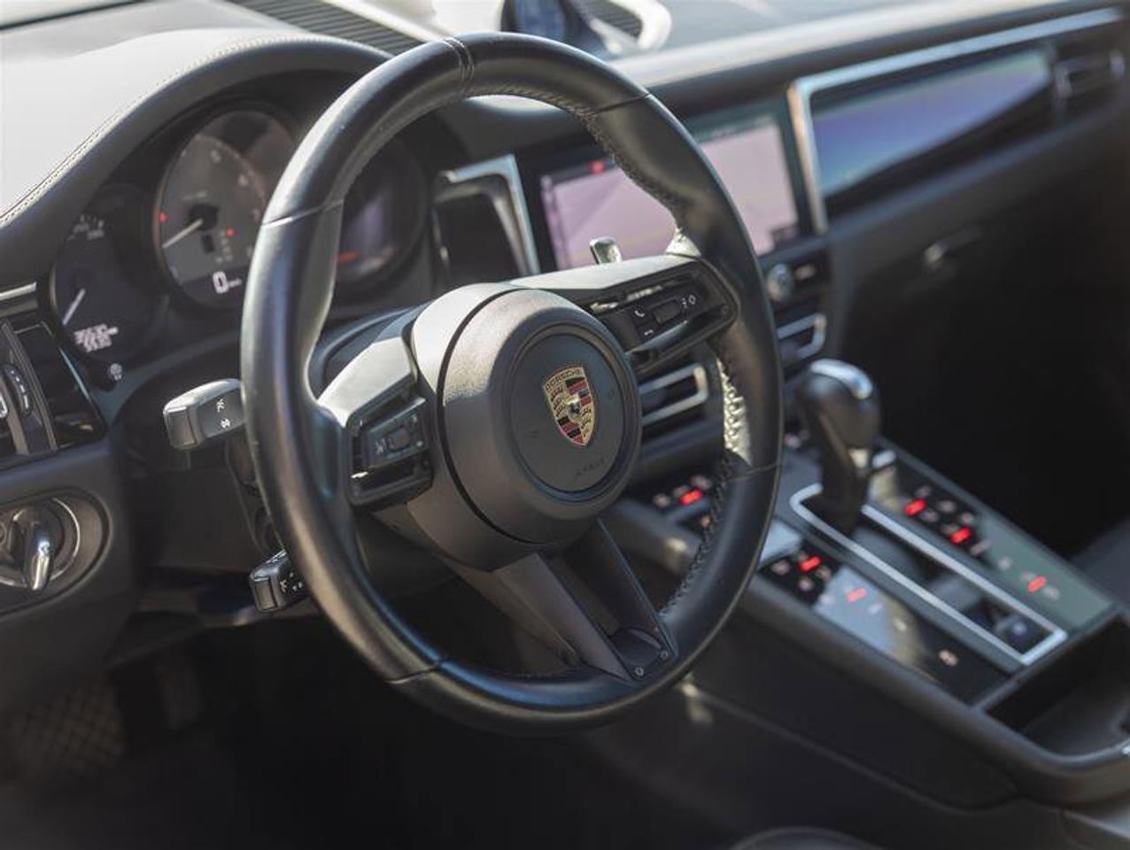 2023 Porsche Macan S Photo