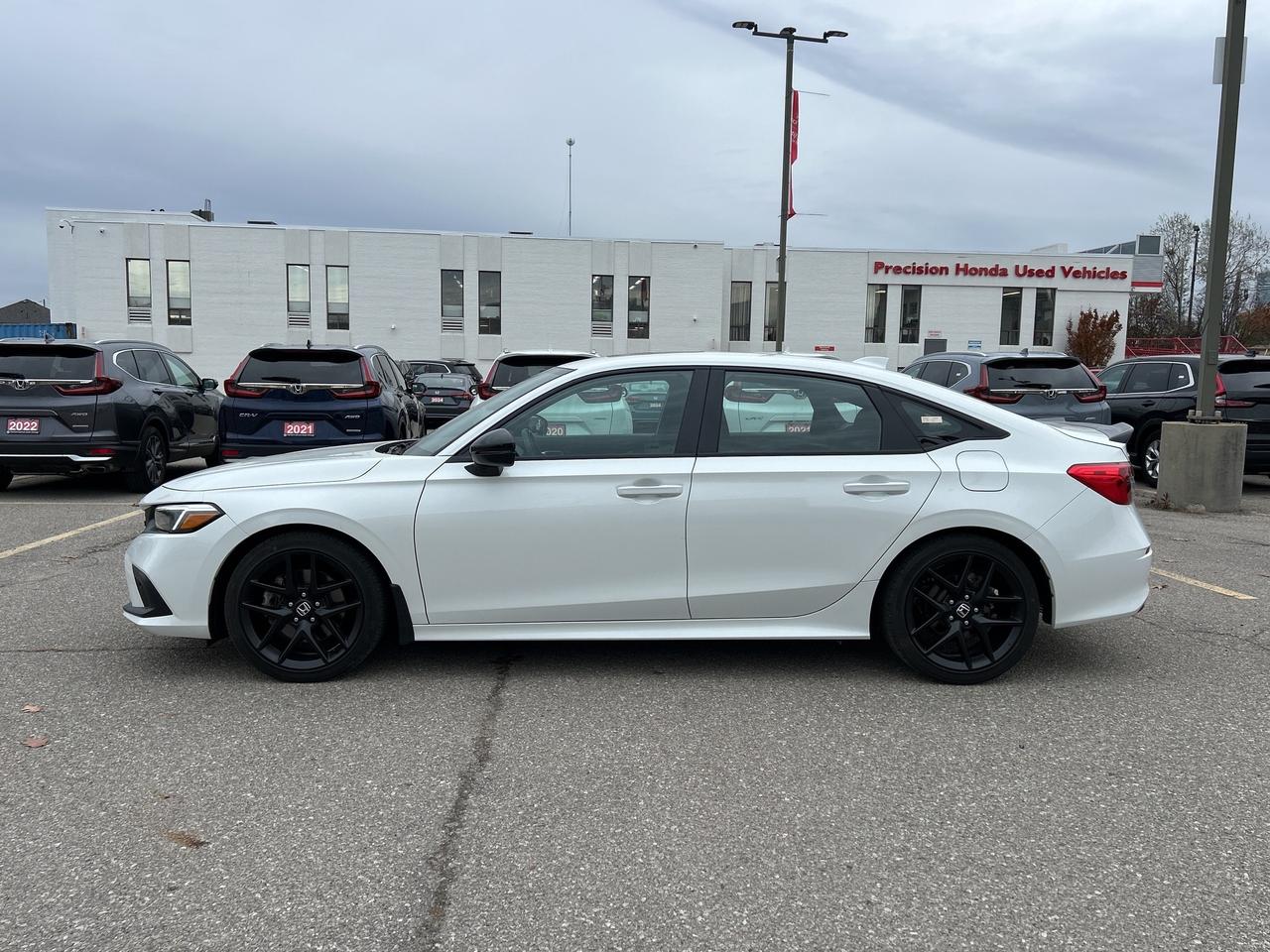 2024 Honda Civic Si Sedan Manual Sunroof CarPlay Wireless Charger Low Kms Photo2