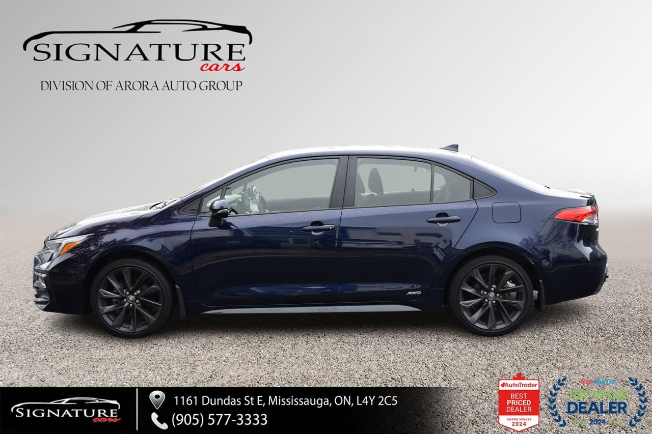 2023 Toyota Corolla Hybrid SE AWD / NO ACCIDENT / SUNROOF / CARPLAY / BSM Photo