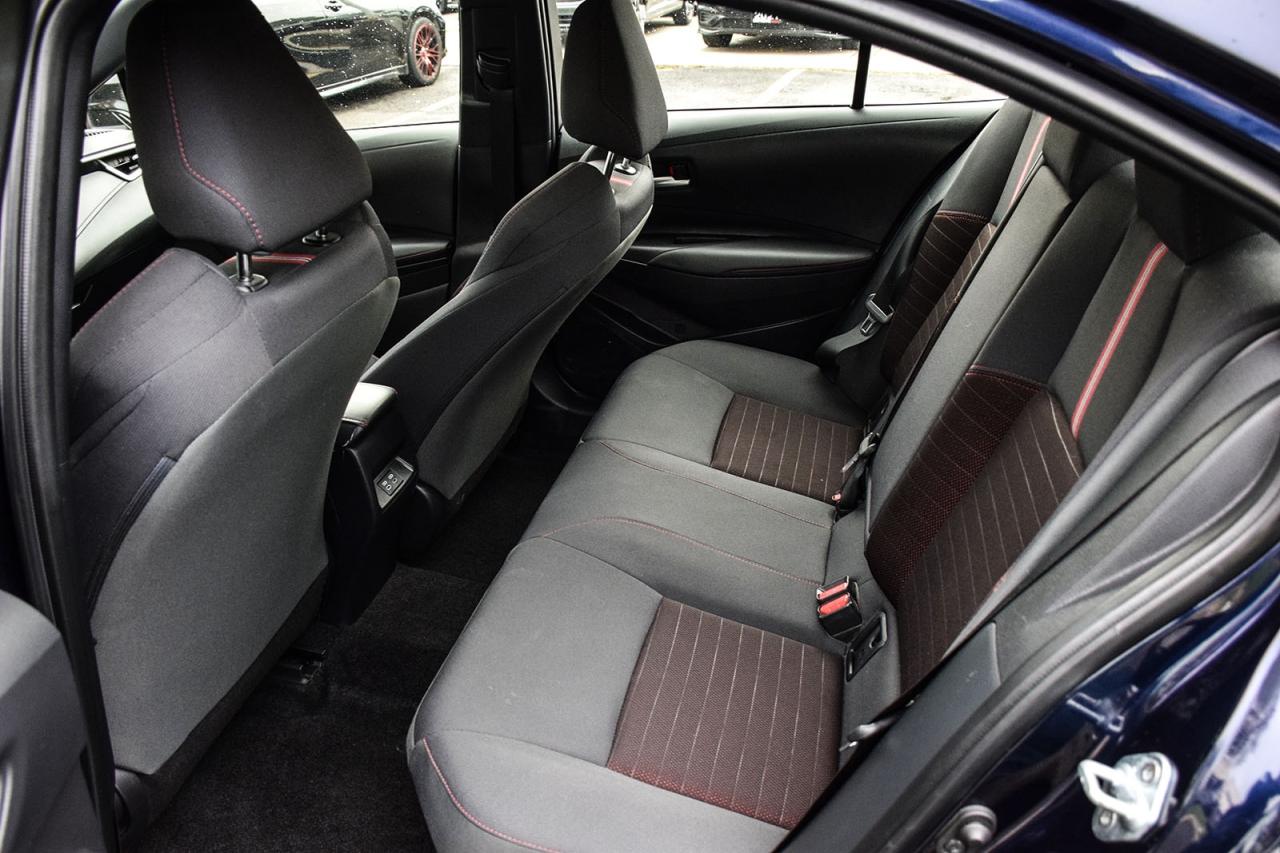 2023 Toyota Corolla Hybrid SE AWD / NO ACCIDENT / SUNROOF / CARPLAY / BSM Photo