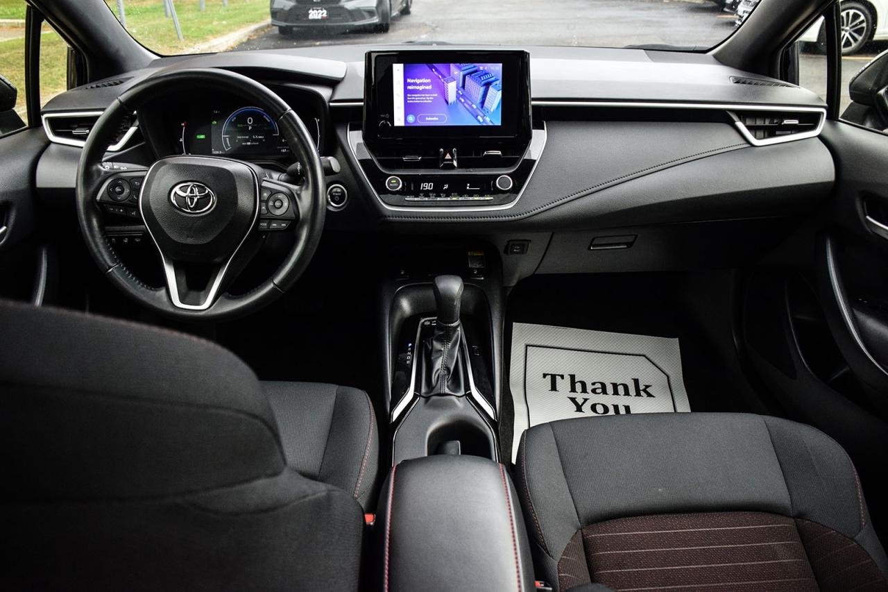 2023 Toyota Corolla Hybrid SE AWD / NO ACCIDENT / SUNROOF / CARPLAY / BSM Photo