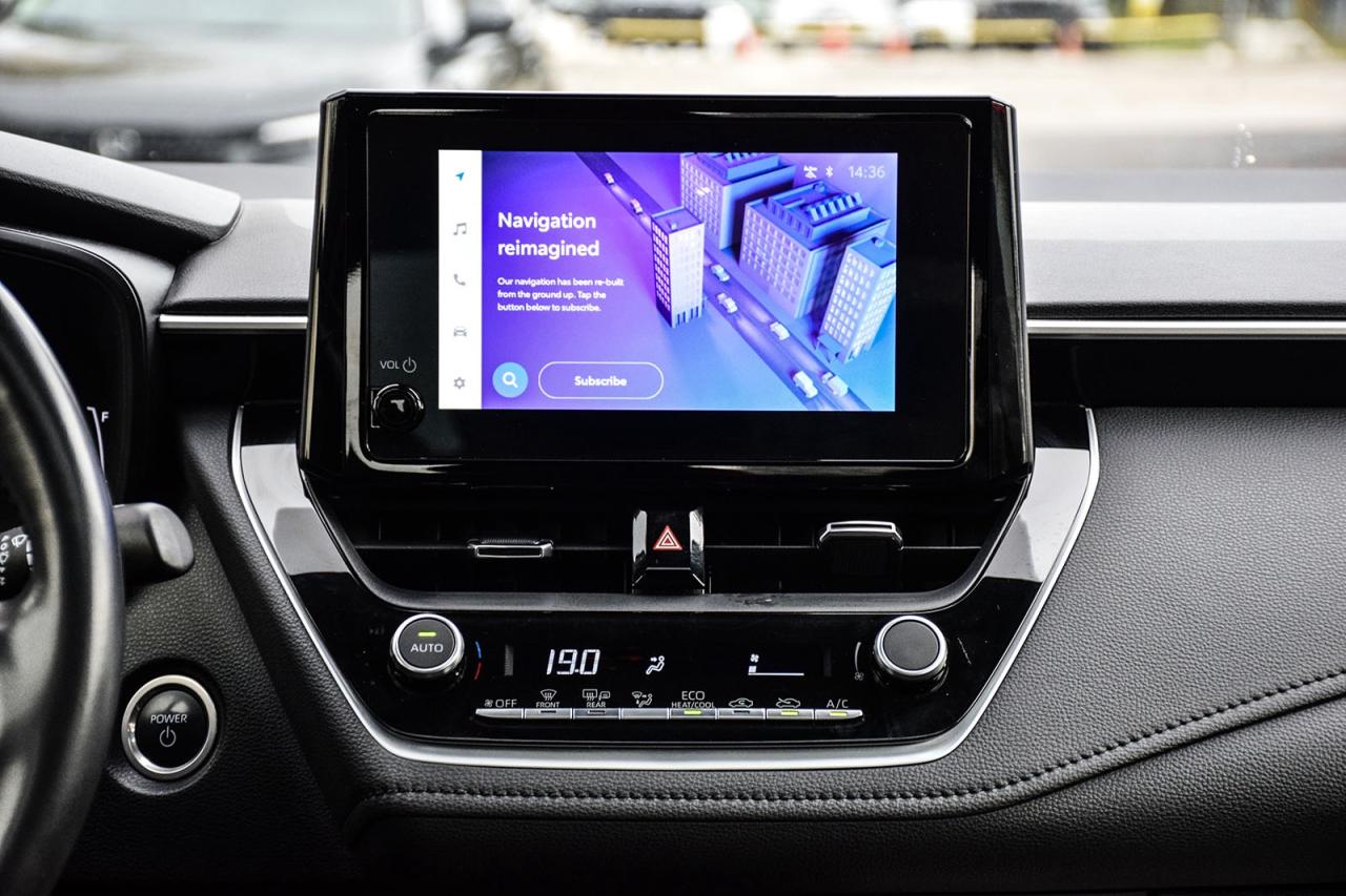 2023 Toyota Corolla Hybrid SE AWD / NO ACCIDENT / SUNROOF / CARPLAY / BSM Photo