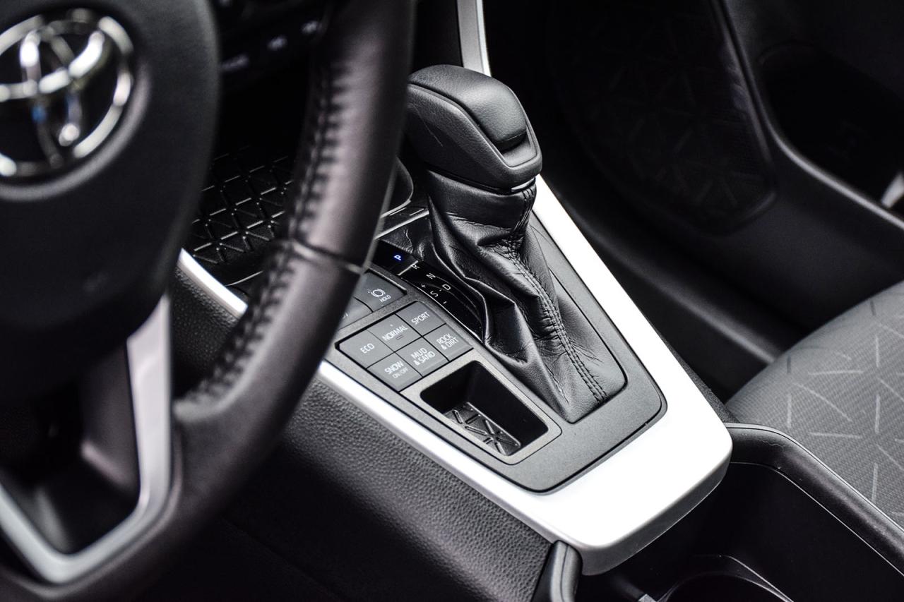 2022 Toyota RAV4 XLE AWD / SUNROOF / CARPLAY / BSM Photo