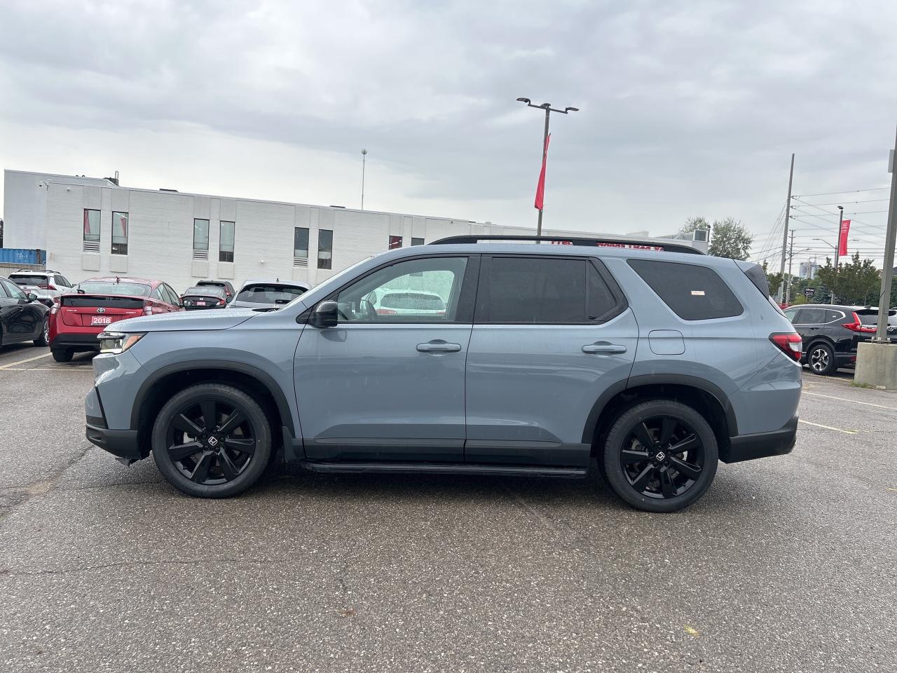 2023 Honda Pilot Black Edition  Leather  Pano Roof  Navigation Photo2