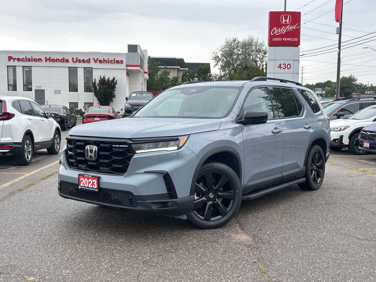 2023 Honda Pilot Black Edition  Leather  Pano Roof  Navigation Photo