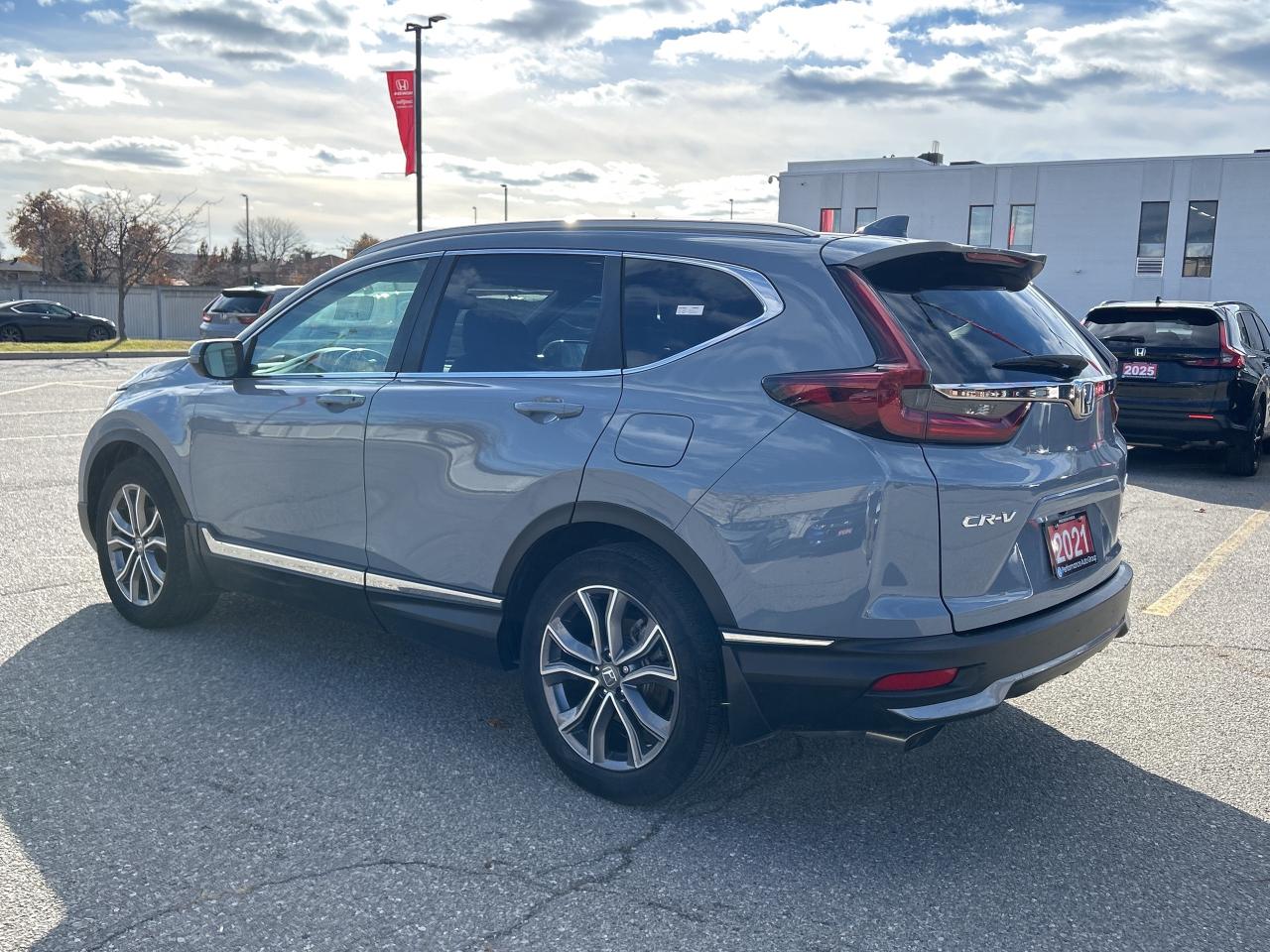 2021 Honda CR-V Touring Leather  Navigation  Sunroof  CarPlay Photo