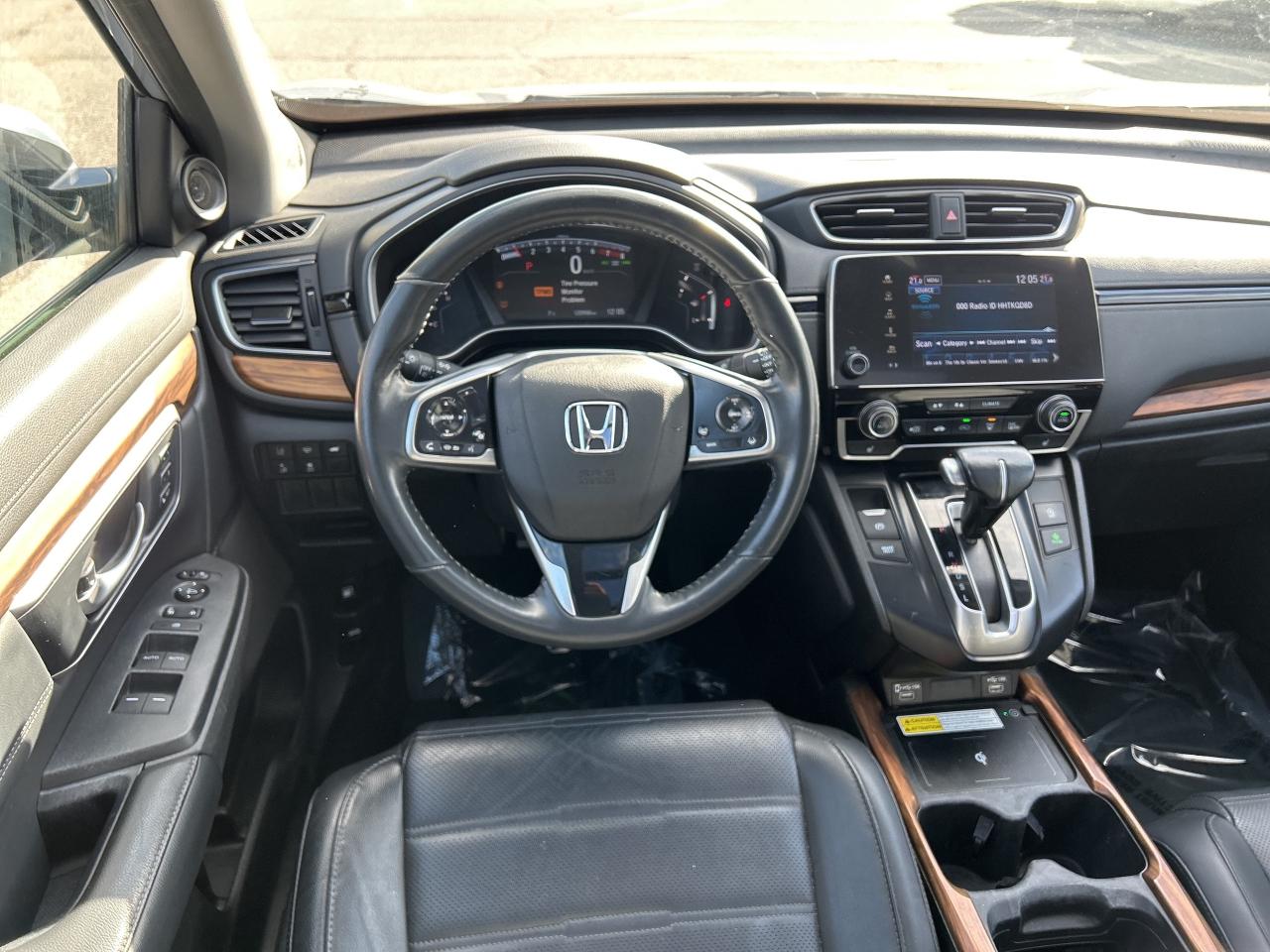 2021 Honda CR-V Touring Leather  Navigation  Sunroof  CarPlay Photo