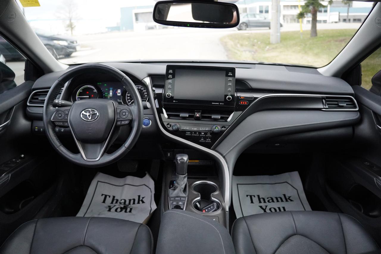 2021 Toyota Camry HYBRID XSE / NO ACCIDENT / SUNROOF / LEATHER/CARPLAY/BSM Photo