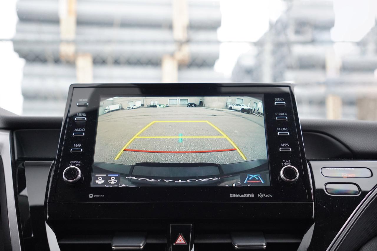 2021 Toyota Camry HYBRID XSE / NO ACCIDENT / SUNROOF / LEATHER/CARPLAY/BSM Photo