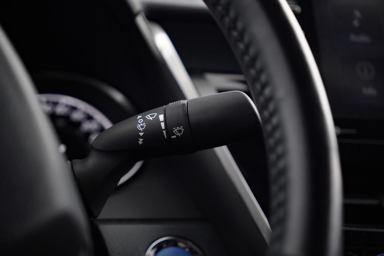 2021 Toyota Camry HYBRID XSE / NO ACCIDENT / SUNROOF / LEATHER/CARPLAY/BSM Photo