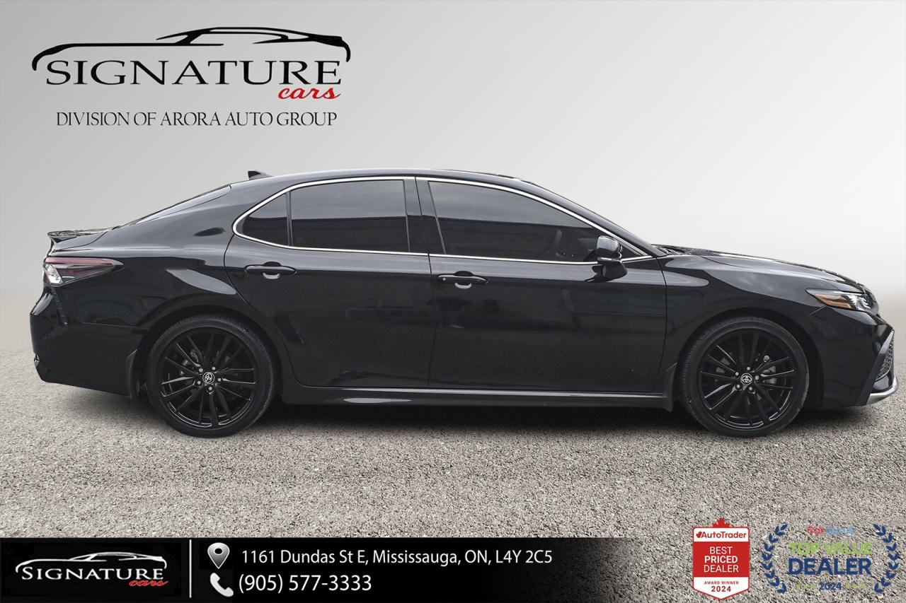 2021 Toyota Camry HYBRID XSE / NO ACCIDENT / SUNROOF / LEATHER/CARPLAY/BSM Photo