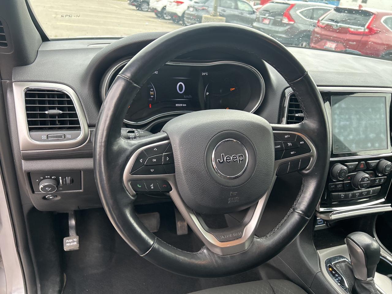 2021 Jeep Grand Cherokee Laredo Navigation Rear Camera Bluetooth Low Km Photo