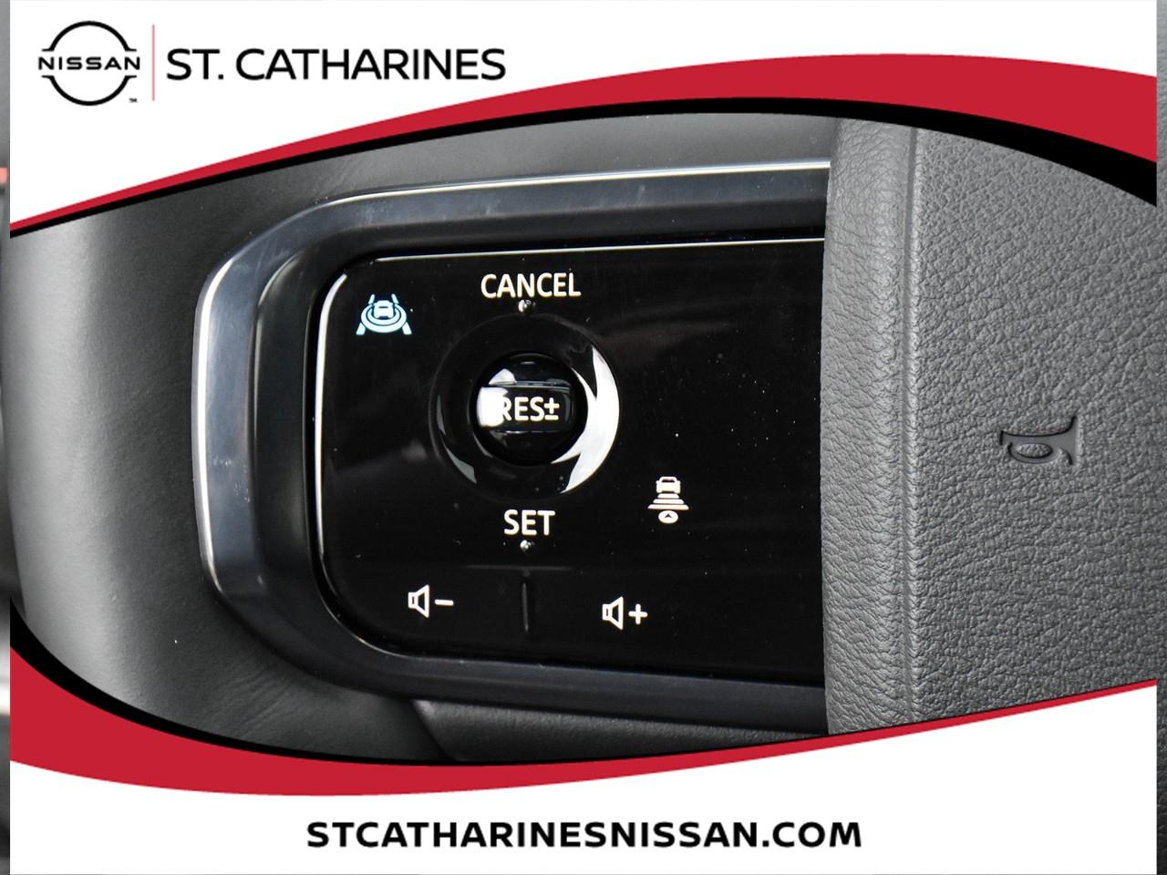 2025 Nissan Armada PRO-4X Photo