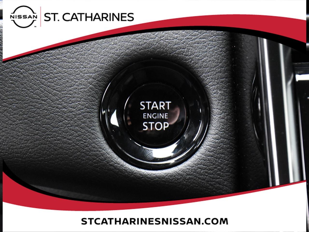 2025 Nissan Armada PRO-4X Photo