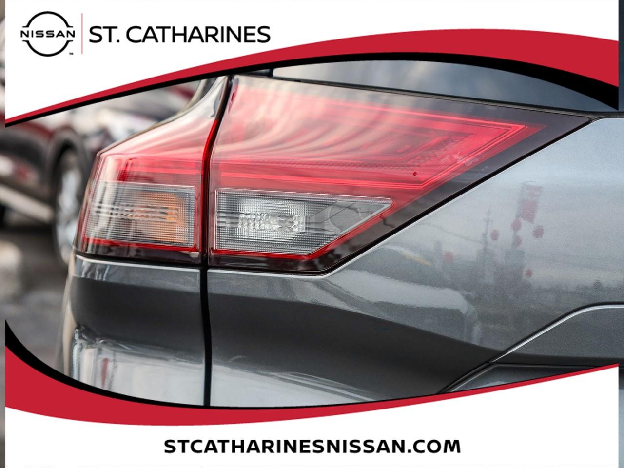 2023 Nissan Rogue SV MOONROOF Photo