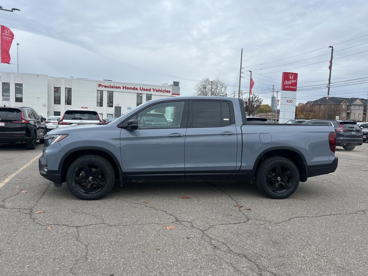 2022 Honda Ridgeline Black Edition  Leather  Sunroof  Navigation Photo2