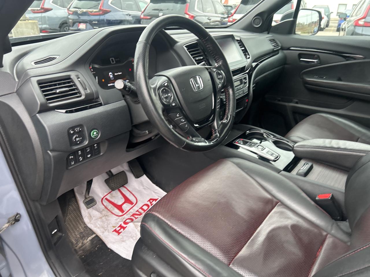 2022 Honda Ridgeline Black Edition  Leather  Sunroof  Navigation Photo