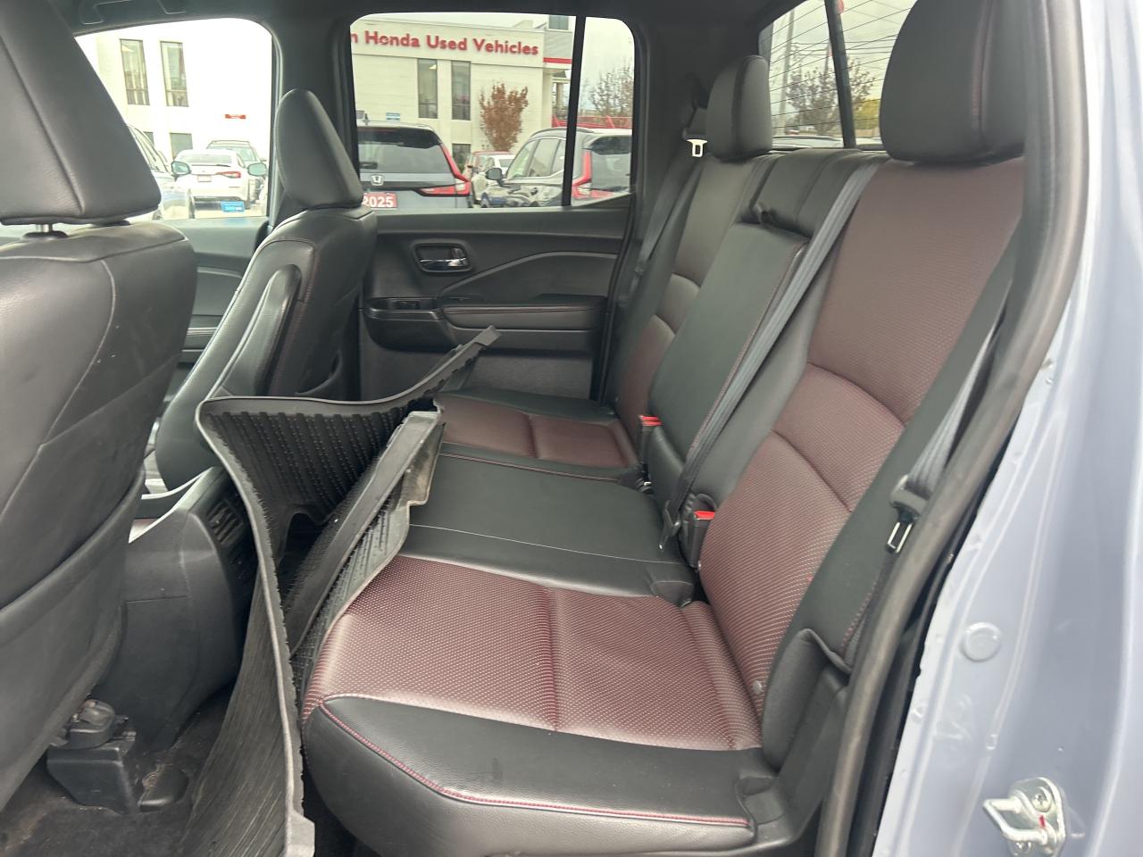 2022 Honda Ridgeline Black Edition  Leather  Sunroof  Navigation Photo