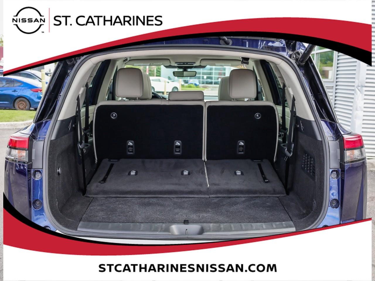 2024 Nissan Pathfinder SL Photo