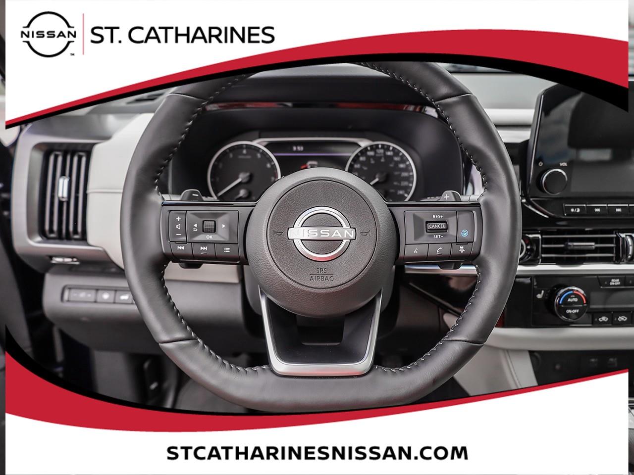 2024 Nissan Pathfinder SL Photo