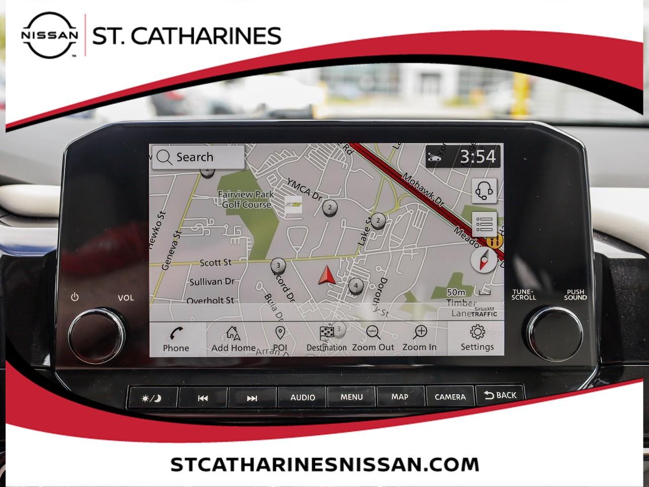 2024 Nissan Pathfinder SL Photo