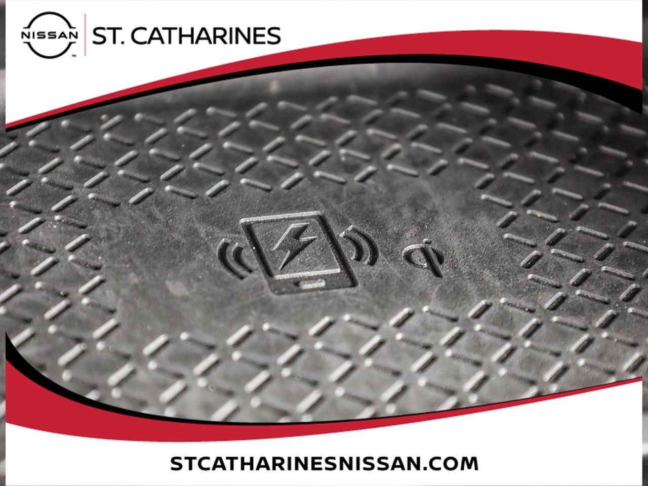 2024 Nissan Pathfinder SL Photo