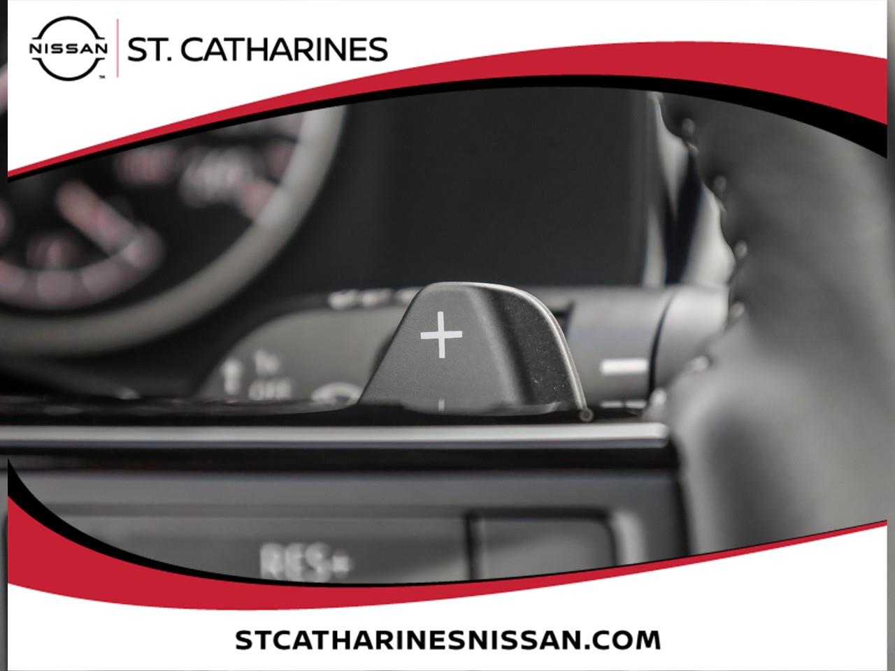 2024 Nissan Pathfinder SL Photo