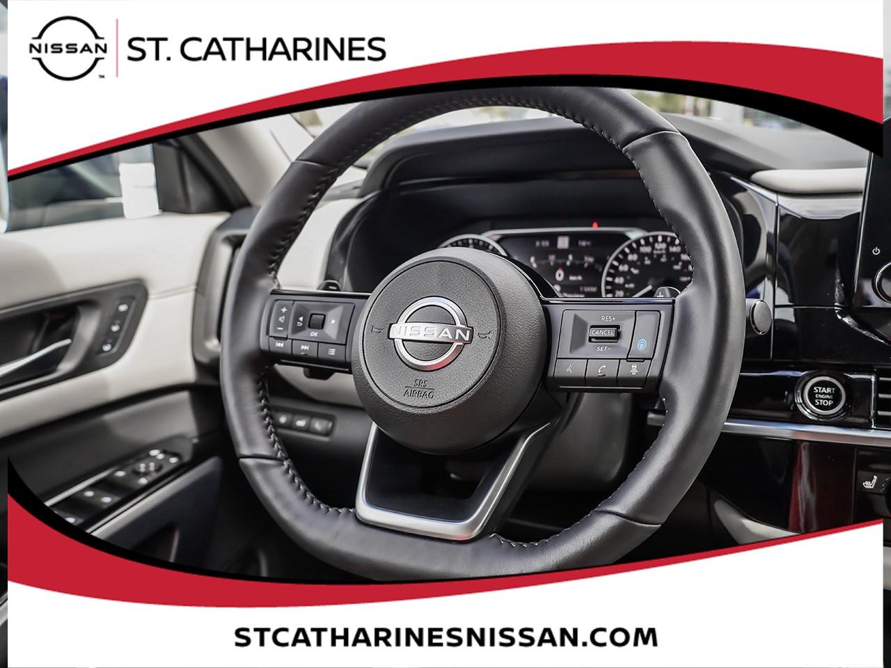 2024 Nissan Pathfinder SL Photo