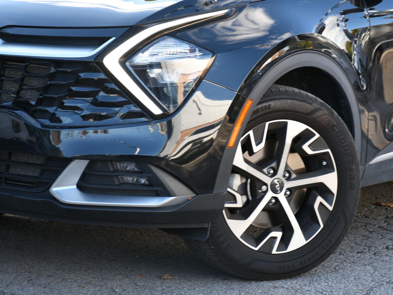 2023 Kia Sportage EX CPO   NAVI   Winter Tire Package Included   Blu Photo4