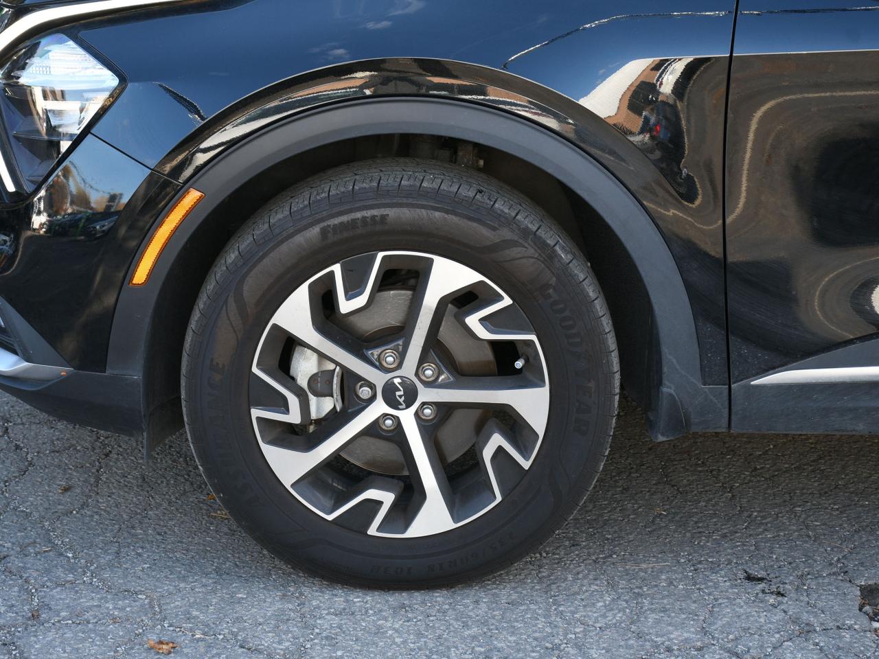 2023 Kia Sportage EX CPO   NAVI   Winter Tire Package Included   Blu Photo