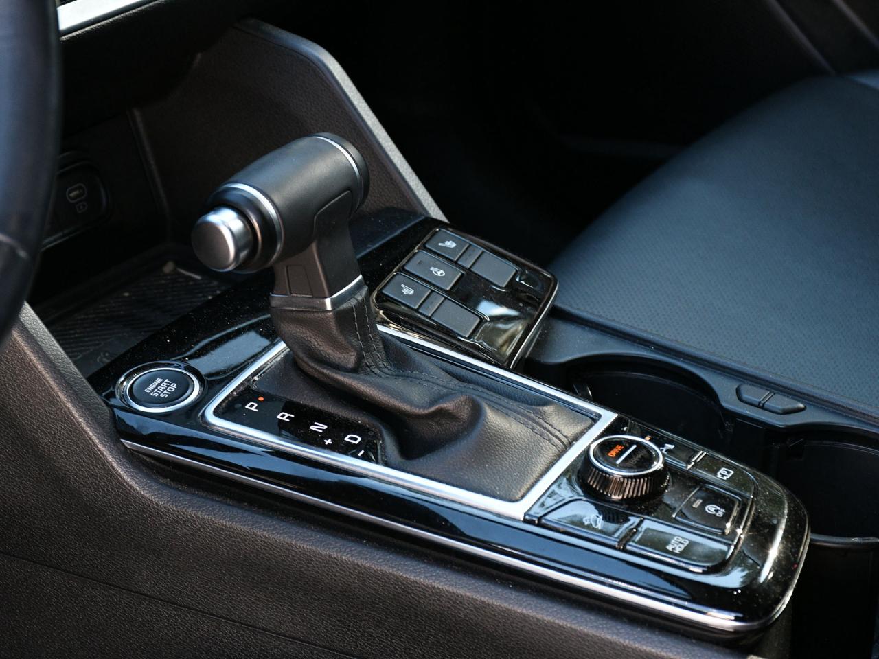 2023 Kia Sportage EX CPO   NAVI   Winter Tire Package Included   Blu Photo