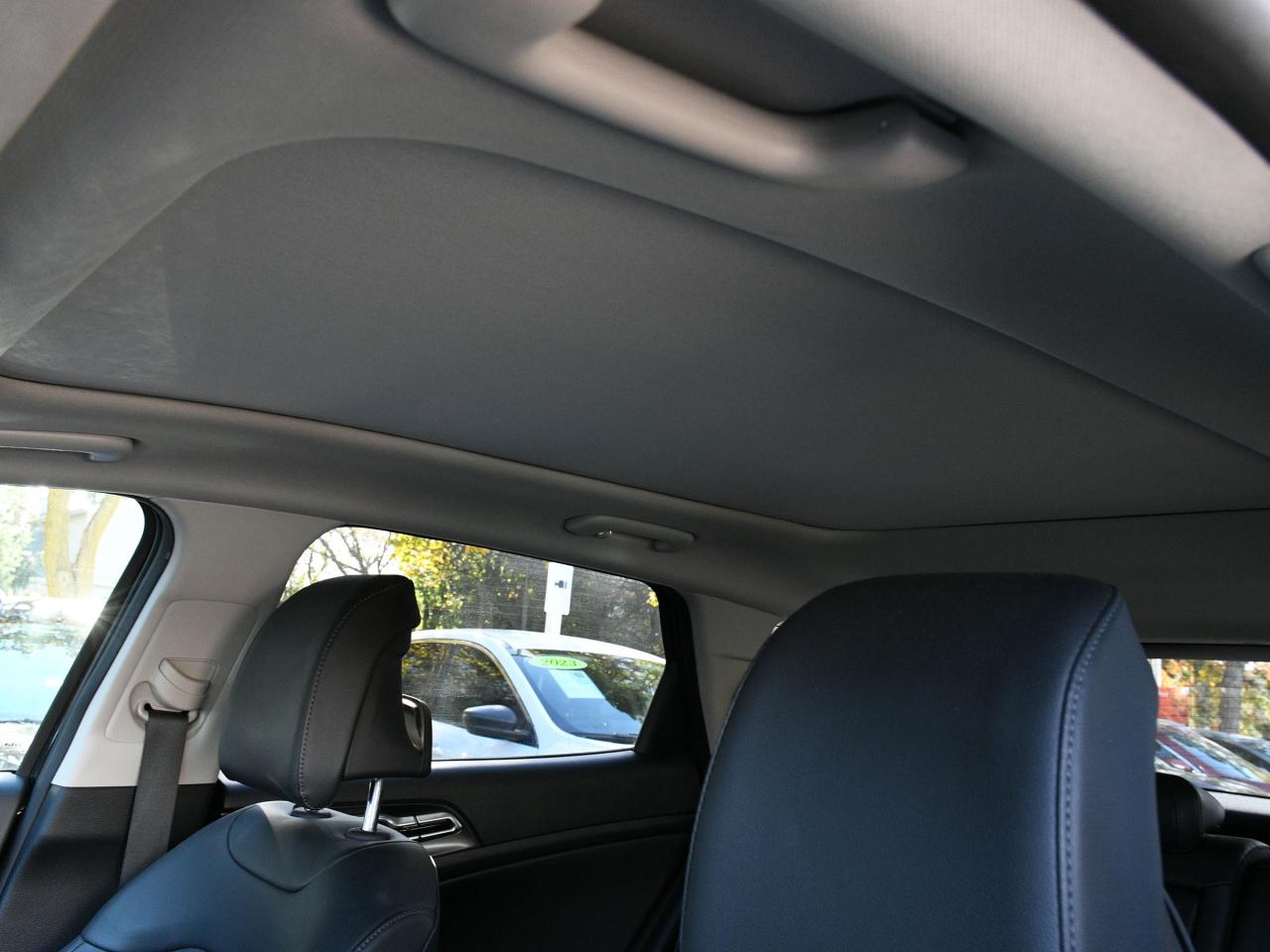 2023 Kia Sportage EX CPO   NAVI   Winter Tire Package Included   Blu Photo