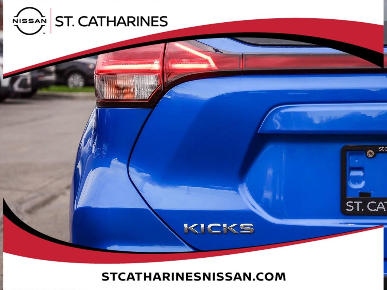 2023 Nissan Kicks SV Photo