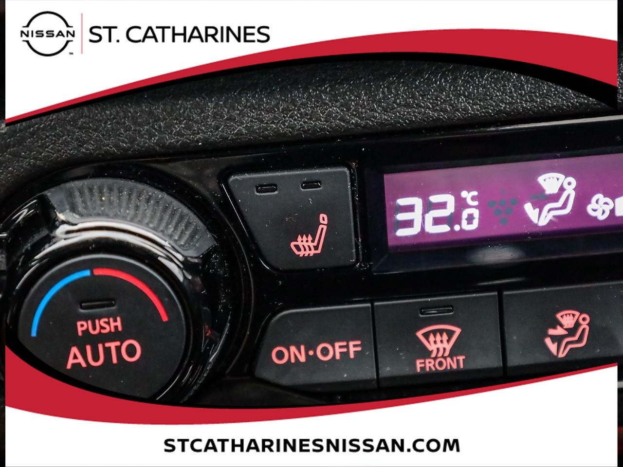 2023 Nissan Kicks SV Photo