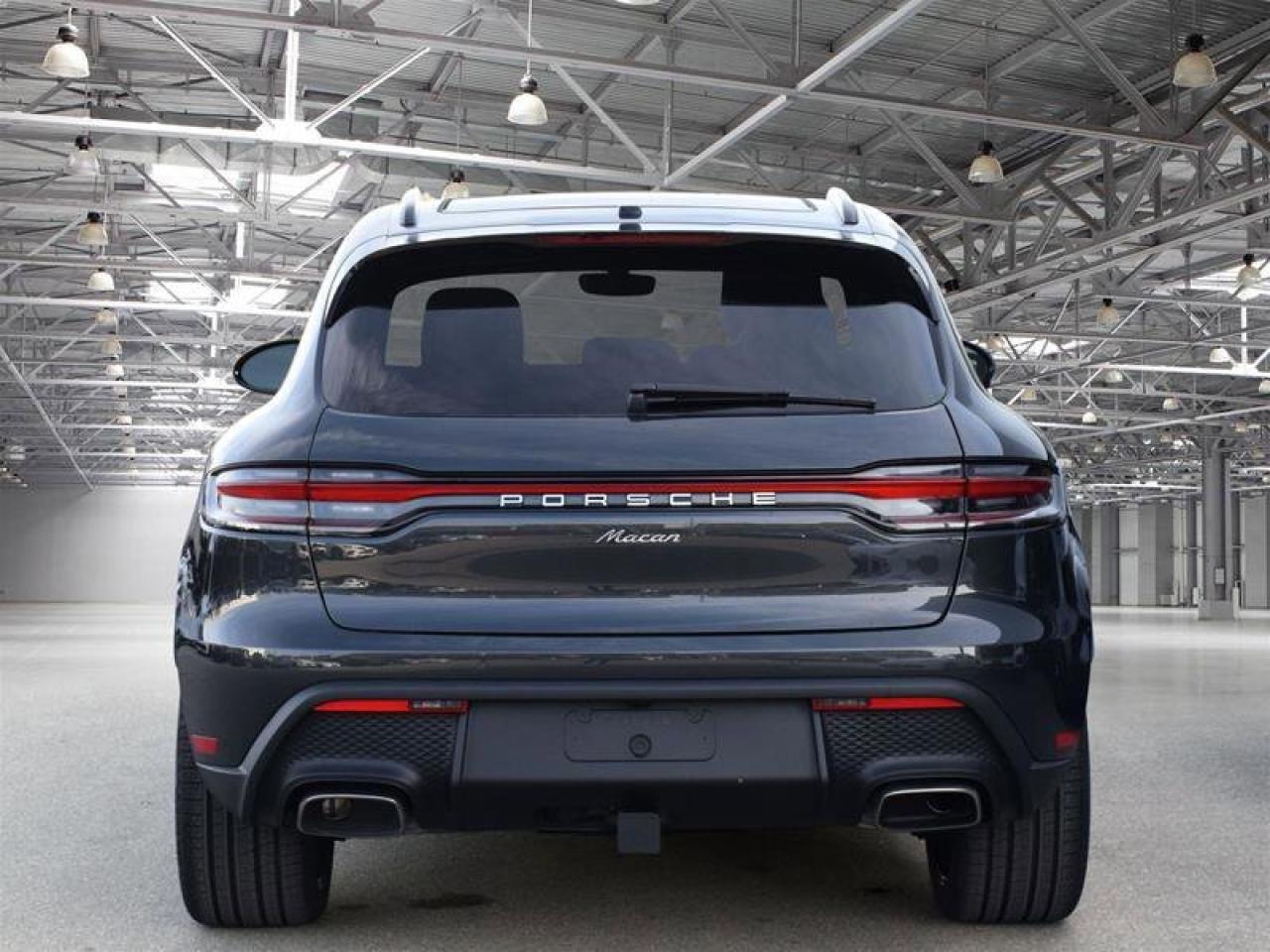 2025 Porsche Macan AWD Gray Photo