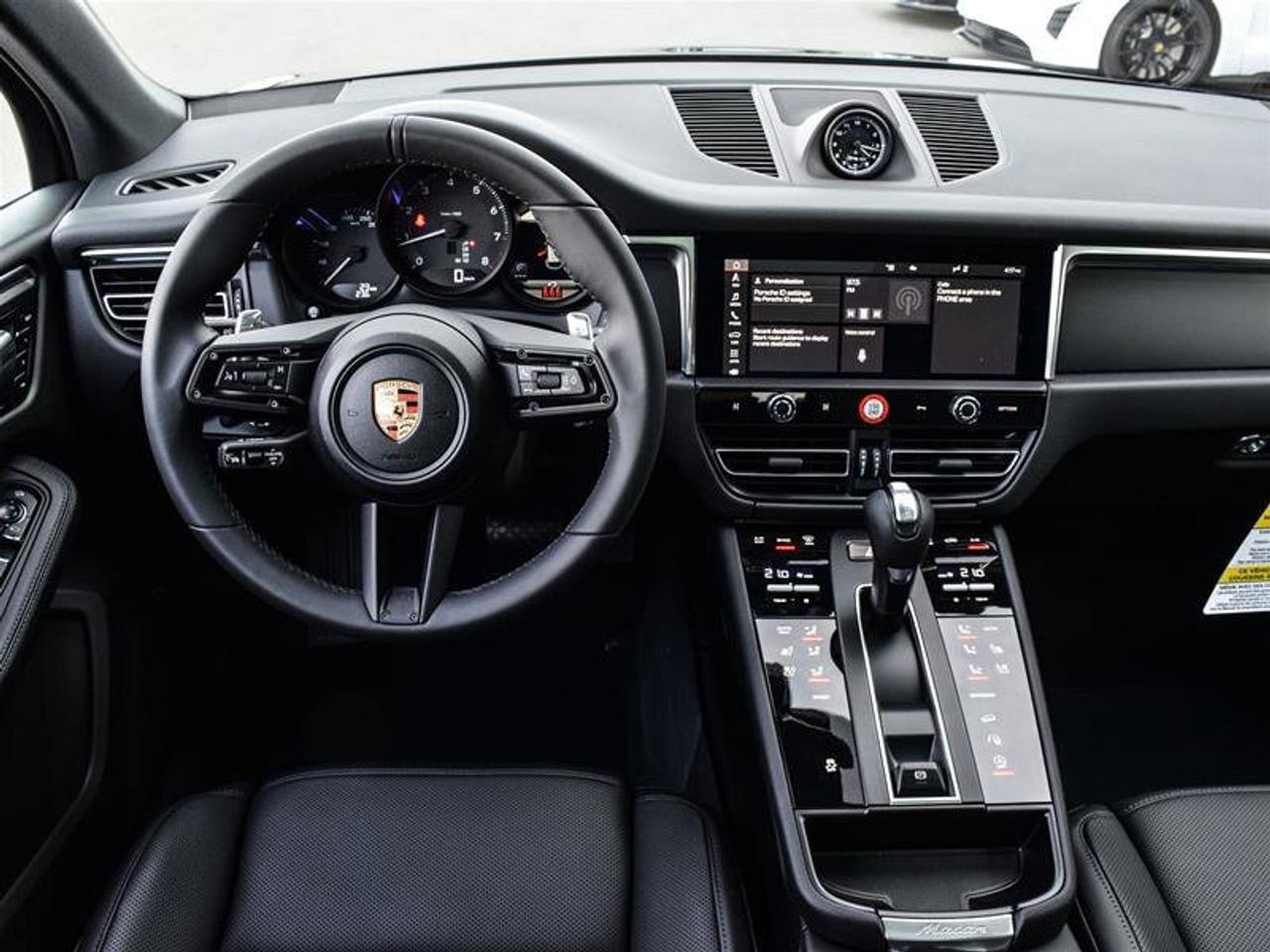2025 Porsche Macan AWD Gray Photo