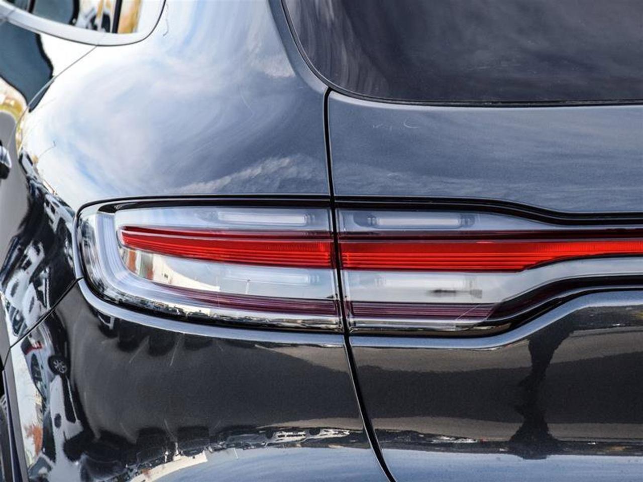 2025 Porsche Macan AWD Gray Photo