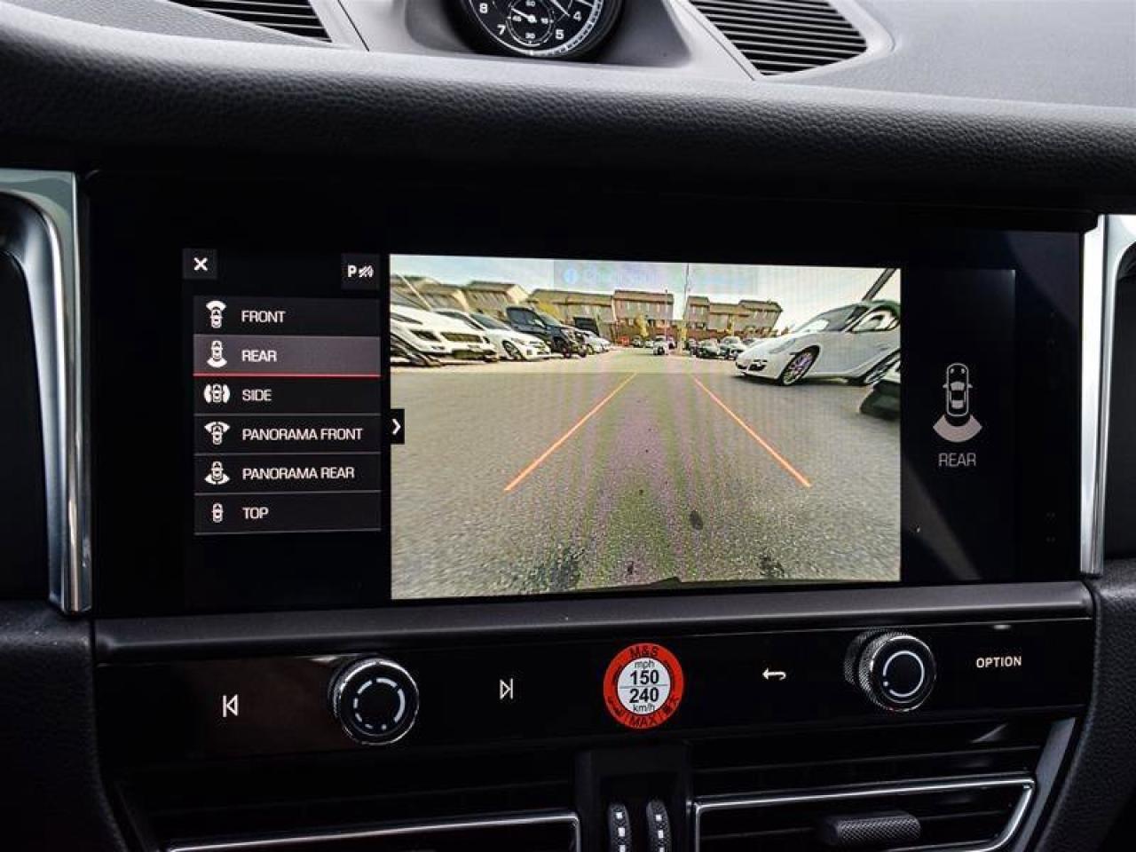 2025 Porsche Macan AWD Gray Photo