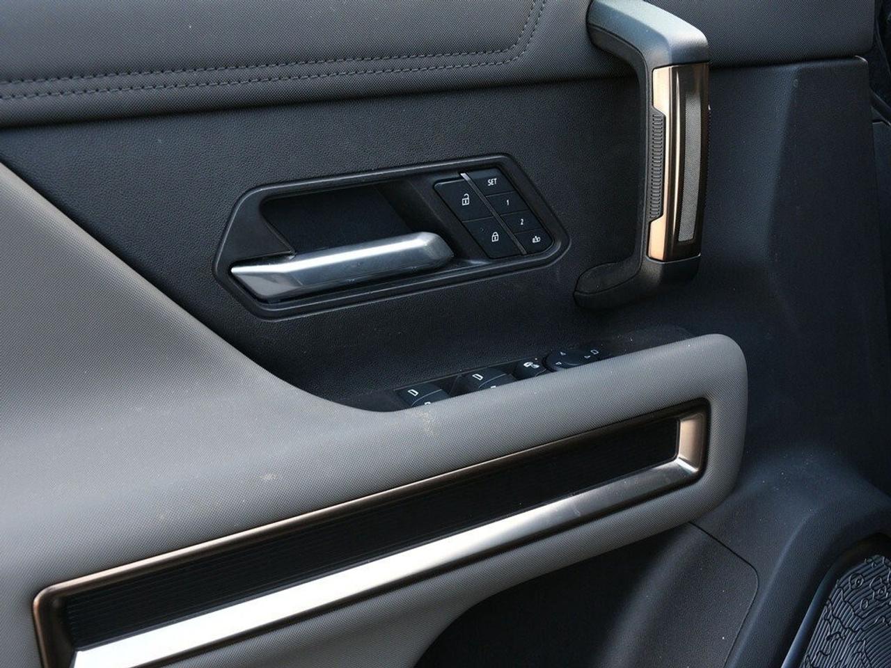 2025 GMC HUMMER EV Pickup 3X Certified   NAVI   Running Boards   Backup Came Photo