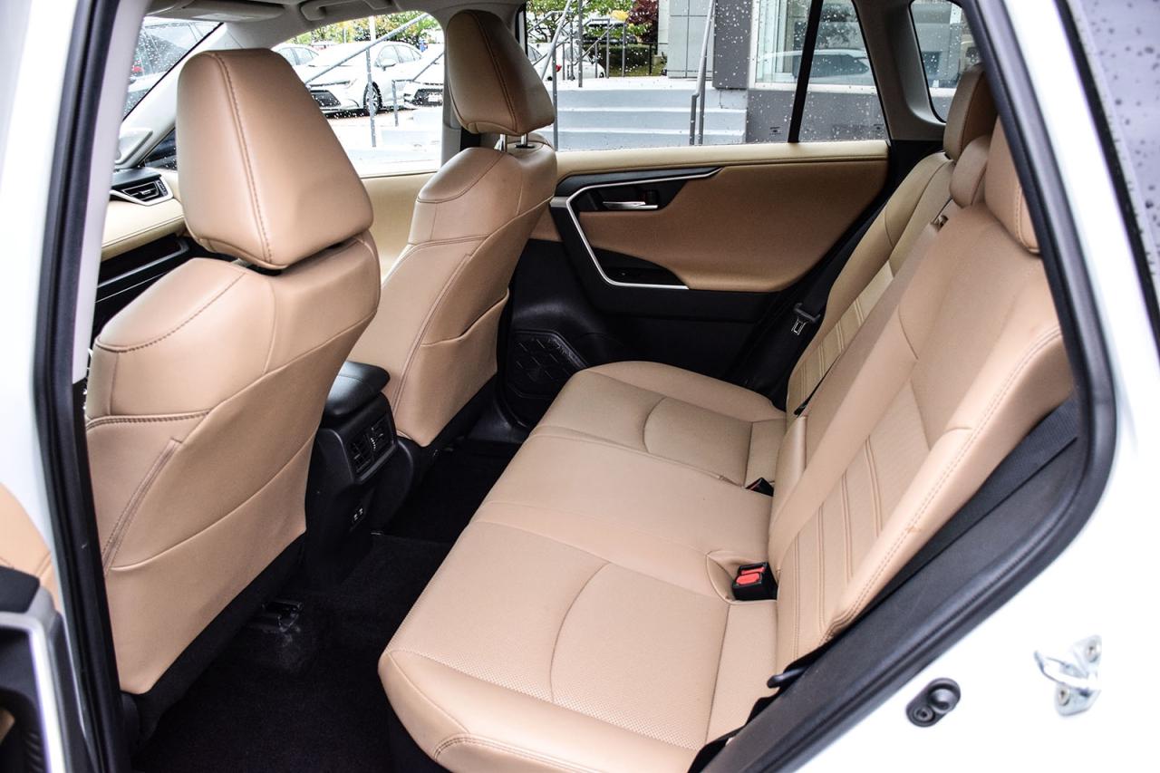 2021 Toyota RAV4 Hybrid LIMITED AWD / SUNROOF /LEATHER/ NAVI/CARPLAY/BSM Photo