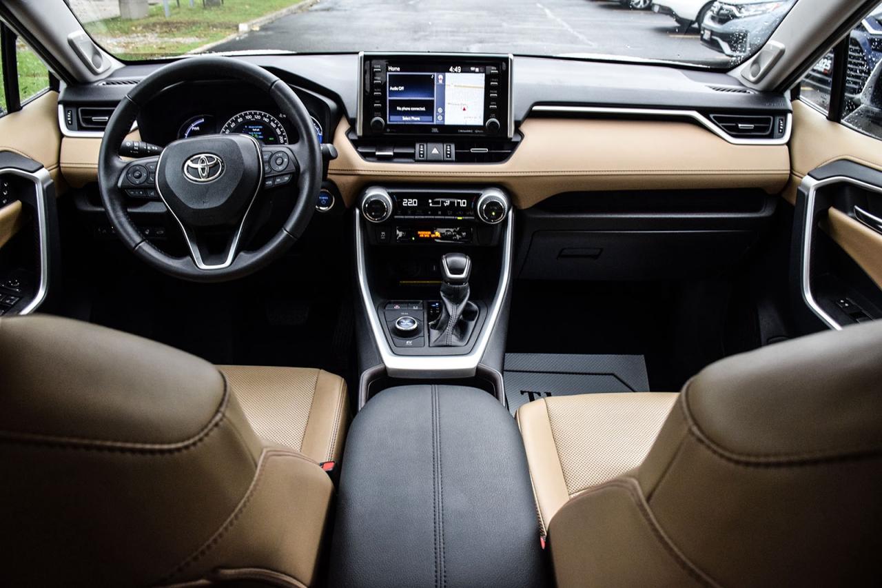 2021 Toyota RAV4 Hybrid LIMITED AWD / SUNROOF /LEATHER/ NAVI/CARPLAY/BSM Photo
