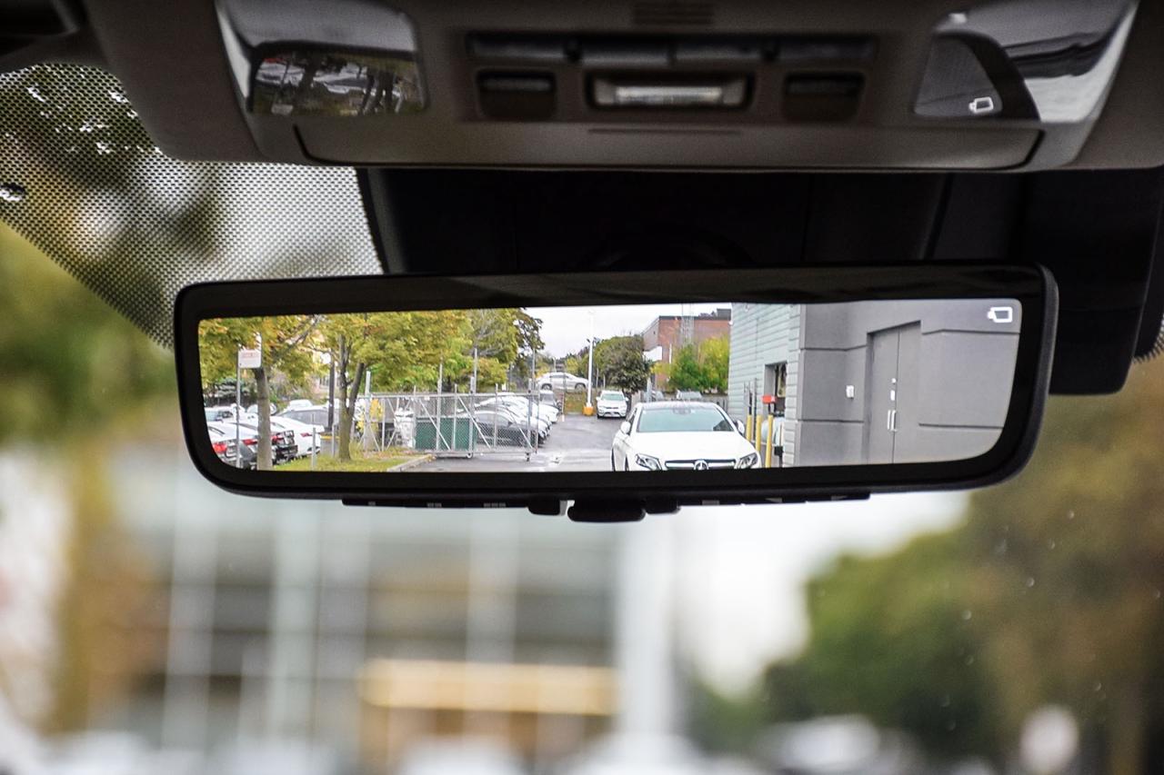 2021 Toyota RAV4 Hybrid LIMITED AWD / SUNROOF /LEATHER/ NAVI/CARPLAY/BSM Photo